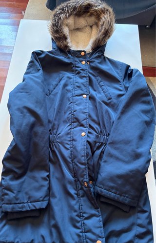 Anorak Azul Marino con Capucha. Talla 12-13 años.