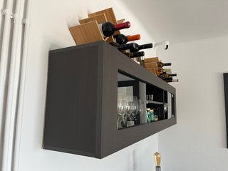Vitrina de pared cristal y madera