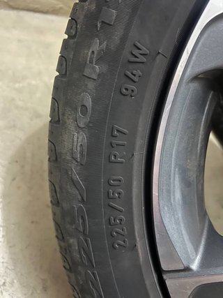 Llantas Volvo R17 Pirelli 225/50 R17