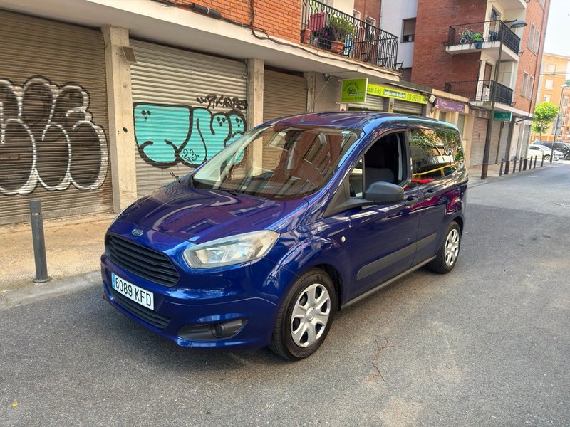 Ford Tourneo Courier 2017 - foto 1