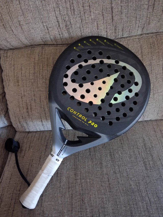 Foto del anuncio de segunda mano: Pala de pádel Kuikma Control Pro