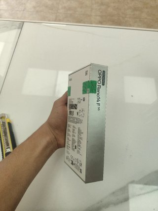OPPO Reno14 F 5G Plata