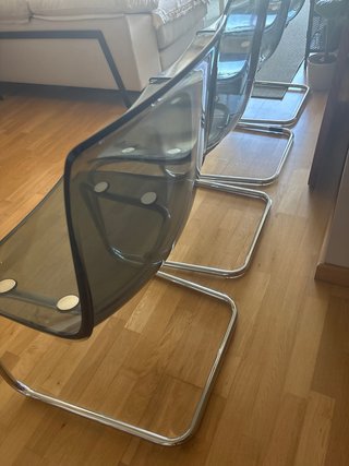 4 Sillas de diseño transparente IKEA modelo TOBIAS