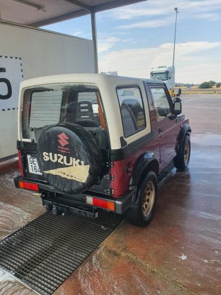 Suzuki Samurai 1990