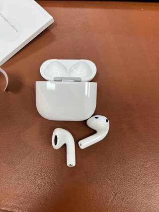 Apple AirPods 4 Auriculares Inalámbricos #R9RTF6