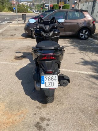 Honda Forza 125 Maxi Scooter Negra