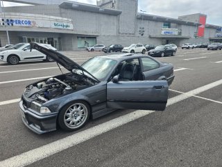 BMW 325i E36 coupe