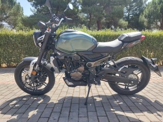 Voge 300