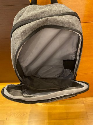 Mochila Quiksilver gris y negra