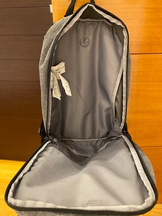 Mochila Quiksilver gris y negra