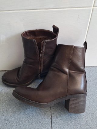 Botines marrones tacón