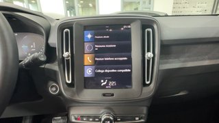 Volvo XC40 T4 RECHARGE 211 CORE (2023)