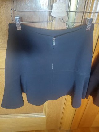 Minifalda negra Mango Talla M