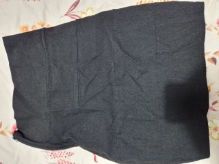 Falda negra tubo