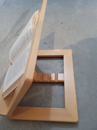 Sujetalibros plegable de mesa