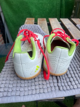 Zapatos de fútbol sala Adidas talla 31