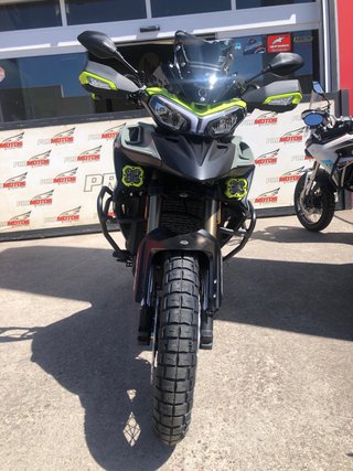 Benelli TRK 902 XPLORER Aventura
