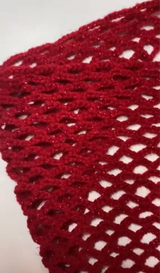Bandana crochet rojo hecho a mano