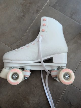 Patines de 4 ruedas blancos