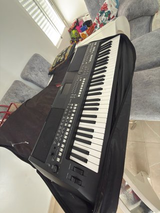 Yamaha SX600 Teclado Electrónico