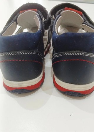 Sandalias niño azul y rojo talla 31