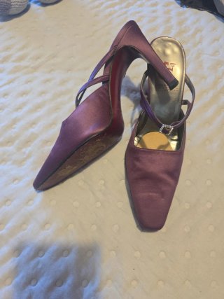 Sandalias SARA NAVARRO tacón violeta
