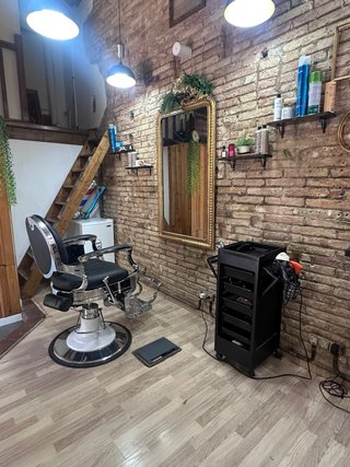 Lote de mobiliario barbería Listo para trabajar