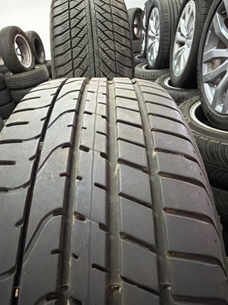 Llantas de aleación con neumáticos en 17” Mini