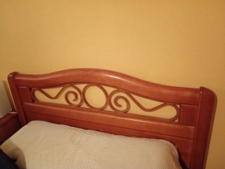 Cabecero de madera maciza para cama de 105