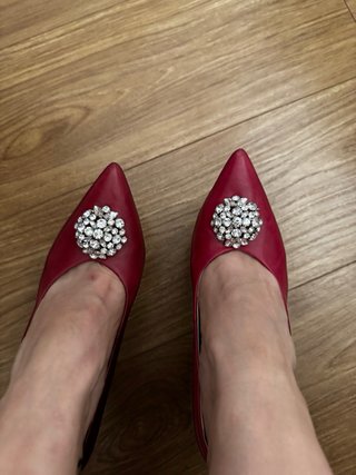 Zapatos Zara edición especial tacón joya