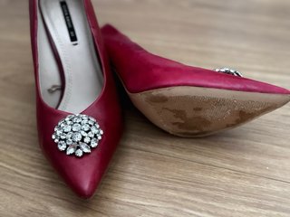 Zapatos Zara edición especial tacón joya