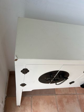 Consola estilo oriental blanca