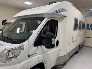 AUTOCARAVANA   RIMOR  CAMA ISLA