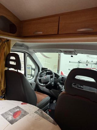 AUTOCARAVANA   RIMOR  CAMA ISLA