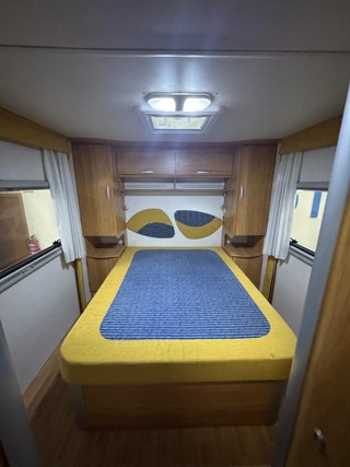 AUTOCARAVANA   RIMOR  CAMA ISLA