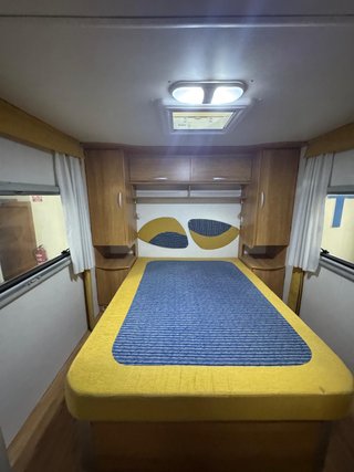 AUTOCARAVANA   RIMOR  CAMA ISLA