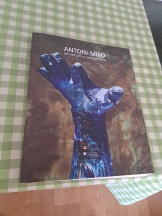 Antoni Miro, Histories (de La Nostra Historia):...