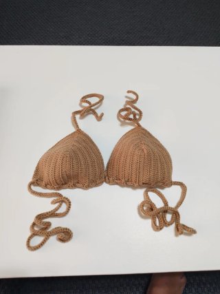 Sujetador de baño crochet beige