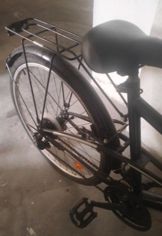 Bicicleta Paseo con Portaequipajes Trasero