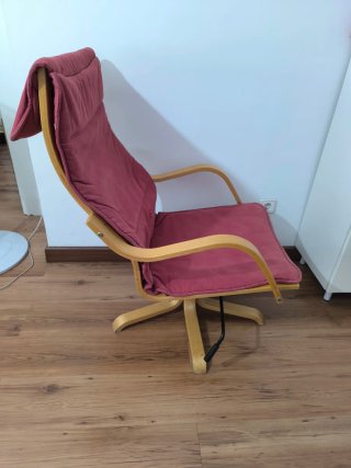 Sillón Ikea madera rosa