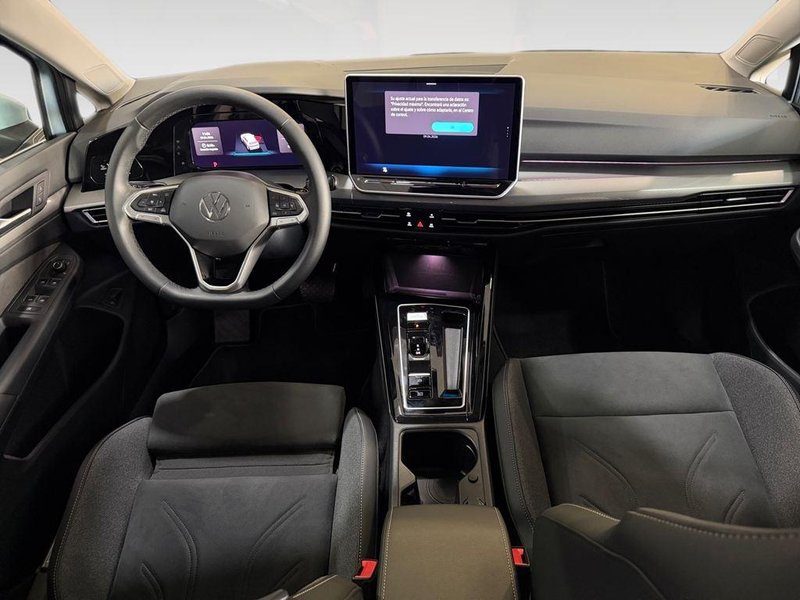 Volkswagen Golf 2025, foto 4