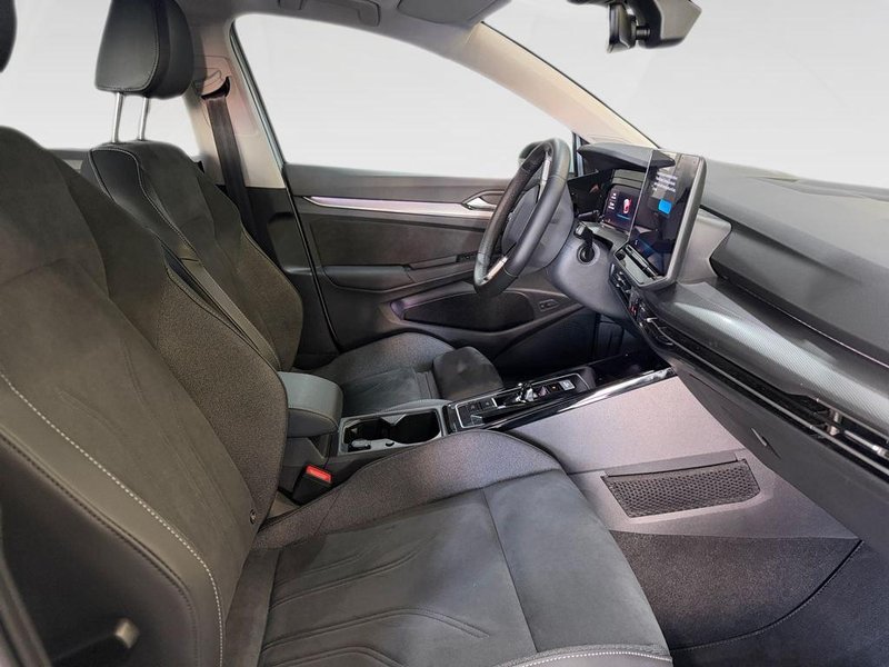 Volkswagen Golf 2025, foto 5