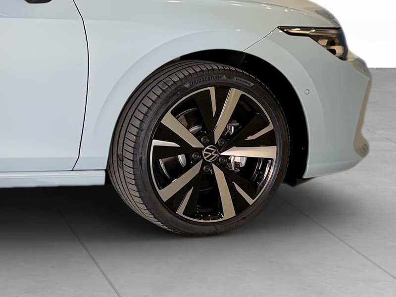 Volkswagen Golf 2025, foto 8