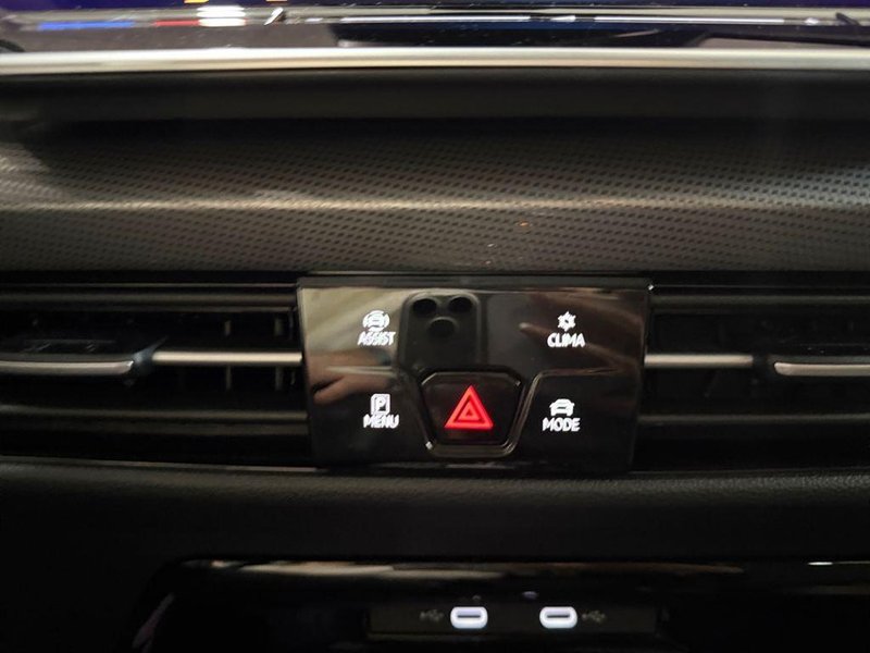 Volkswagen Golf 2025, foto 19
