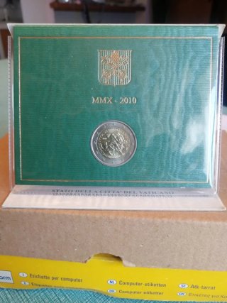 2 € commemorativo Vaticano 2010 Anno sacerdotale