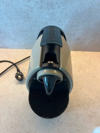 Cafetera Krups Nespresso Essenza