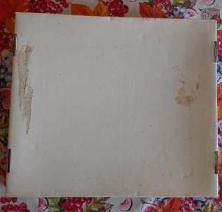 Quadro con bassorilievo.