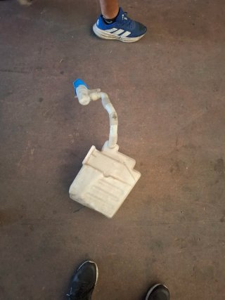 Aleta,pase rueda y botella agua