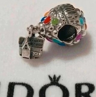 Charm Pandora Casa de globos Up de Disney.