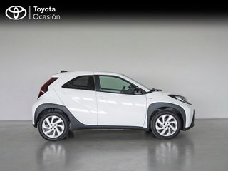 Toyota Aygo X Play MT
